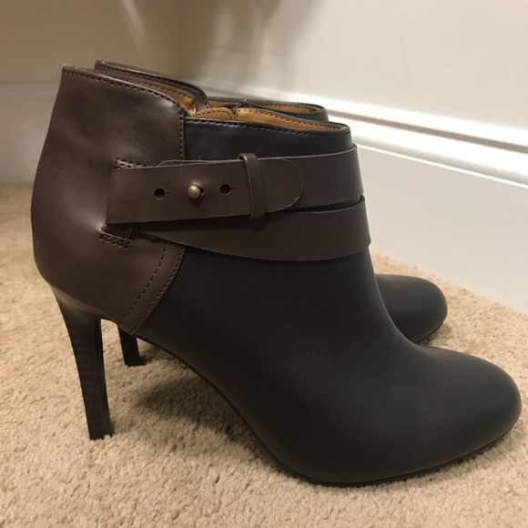 Ankle boots - Picture 2 of 3